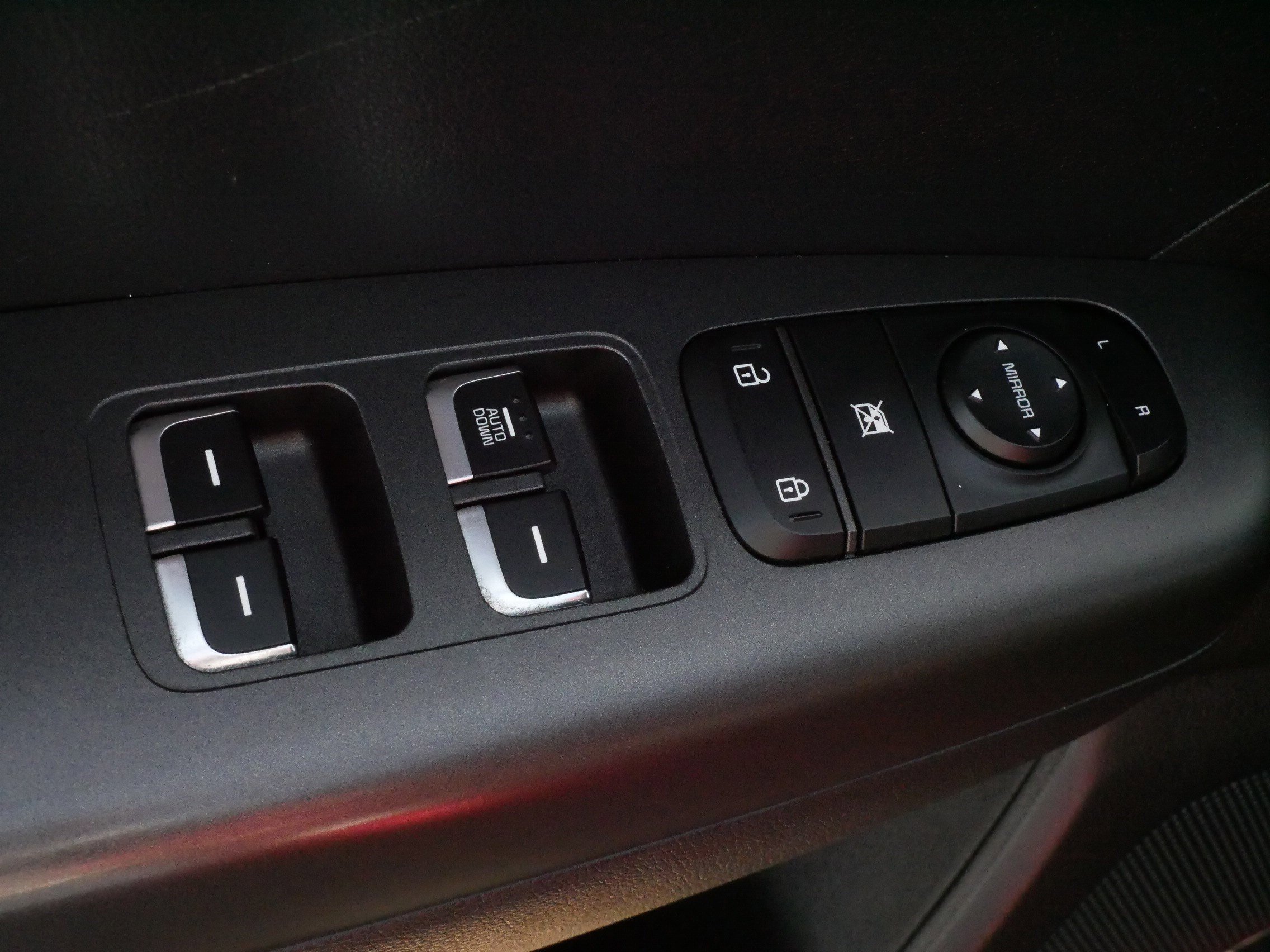 Used 2021 Kia Sportage LX image 19