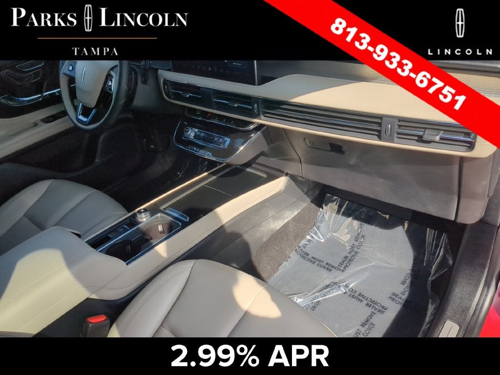 Certified 2025 Lincoln Corsair FWD image 10