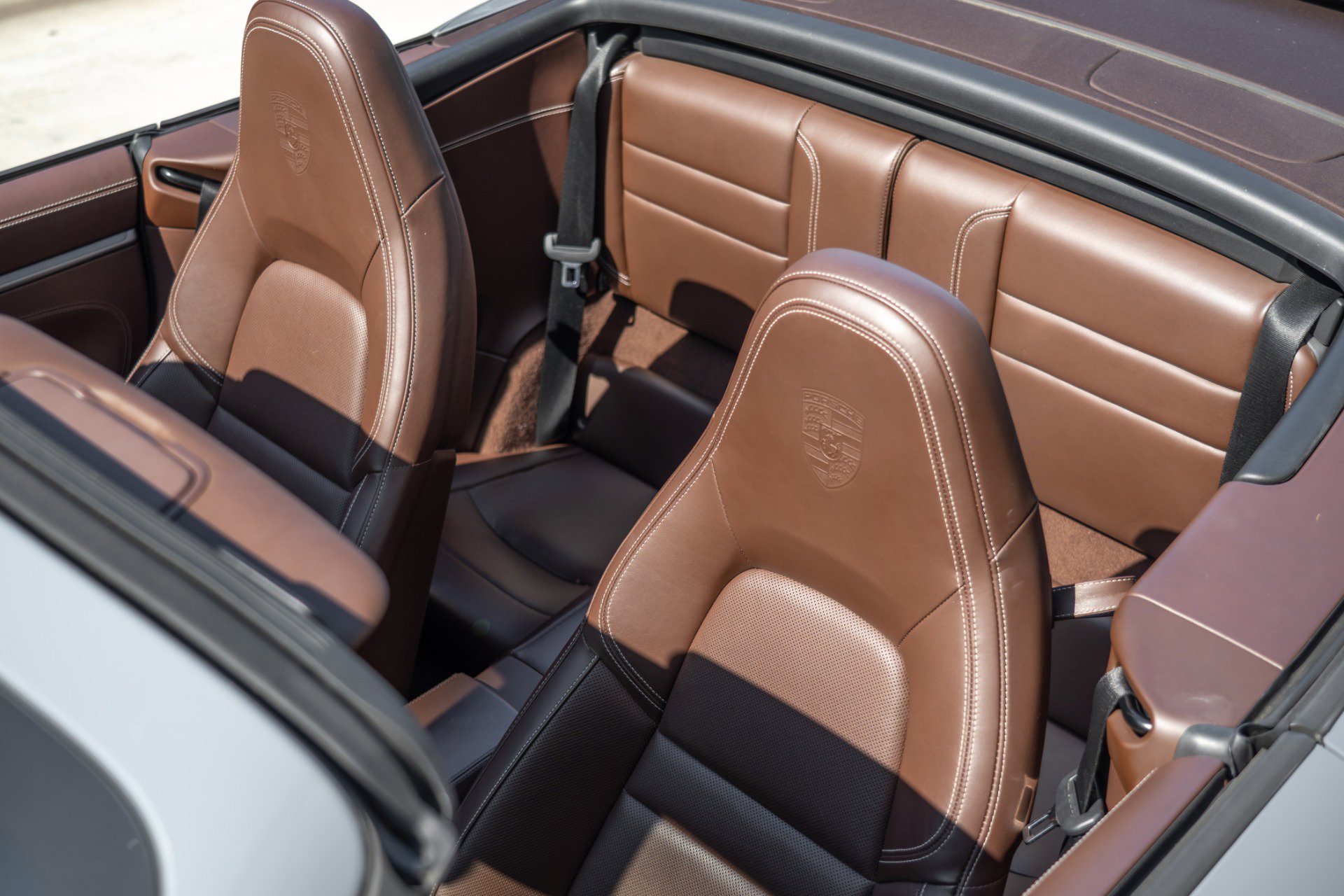 Used 2024 Porsche 911 Carrera image 5