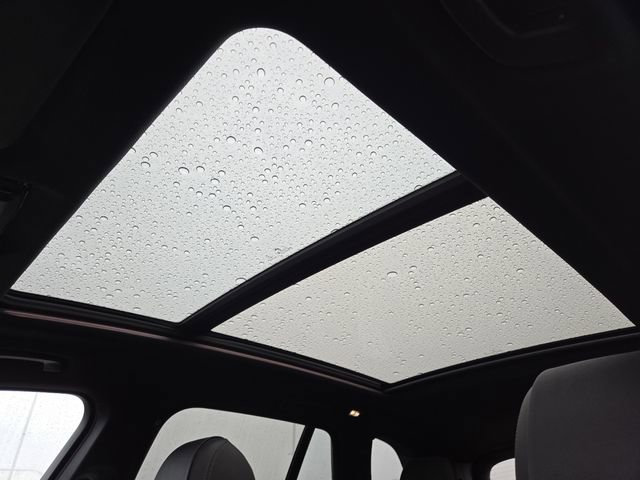 Used 2020 BMW X5 xDrive40i w/ M Sport Package image 3