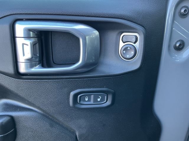 Used 2021 Jeep Wrangler Unlimited Rubicon 4xe w/ Cold Weather Group AWD/4WD image 27