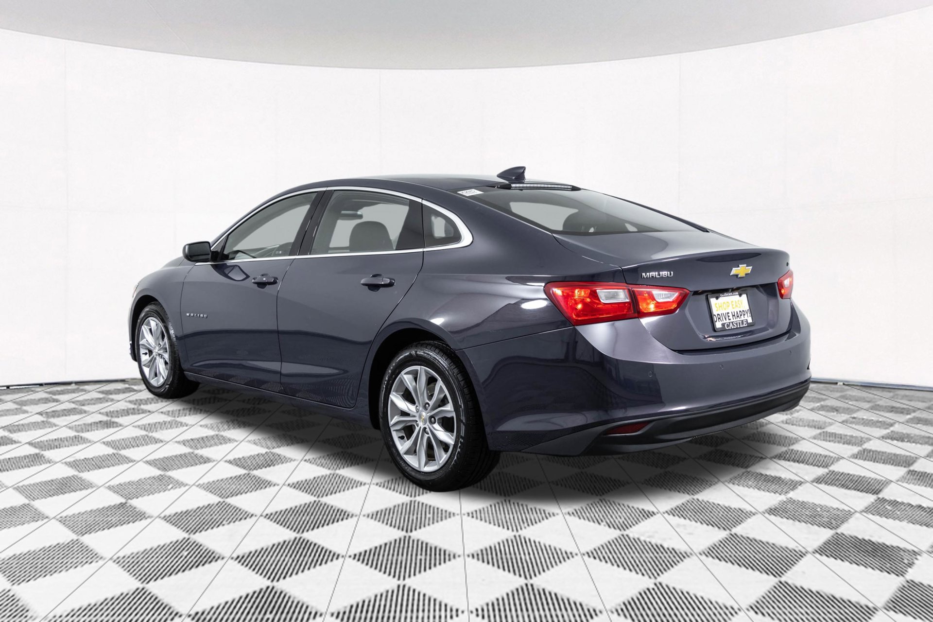 Used 2025 Chevrolet Malibu LT FWD image 16