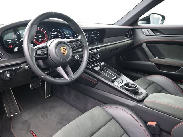 Certified 2022 Porsche 911 Carrera GTS RWD image 4