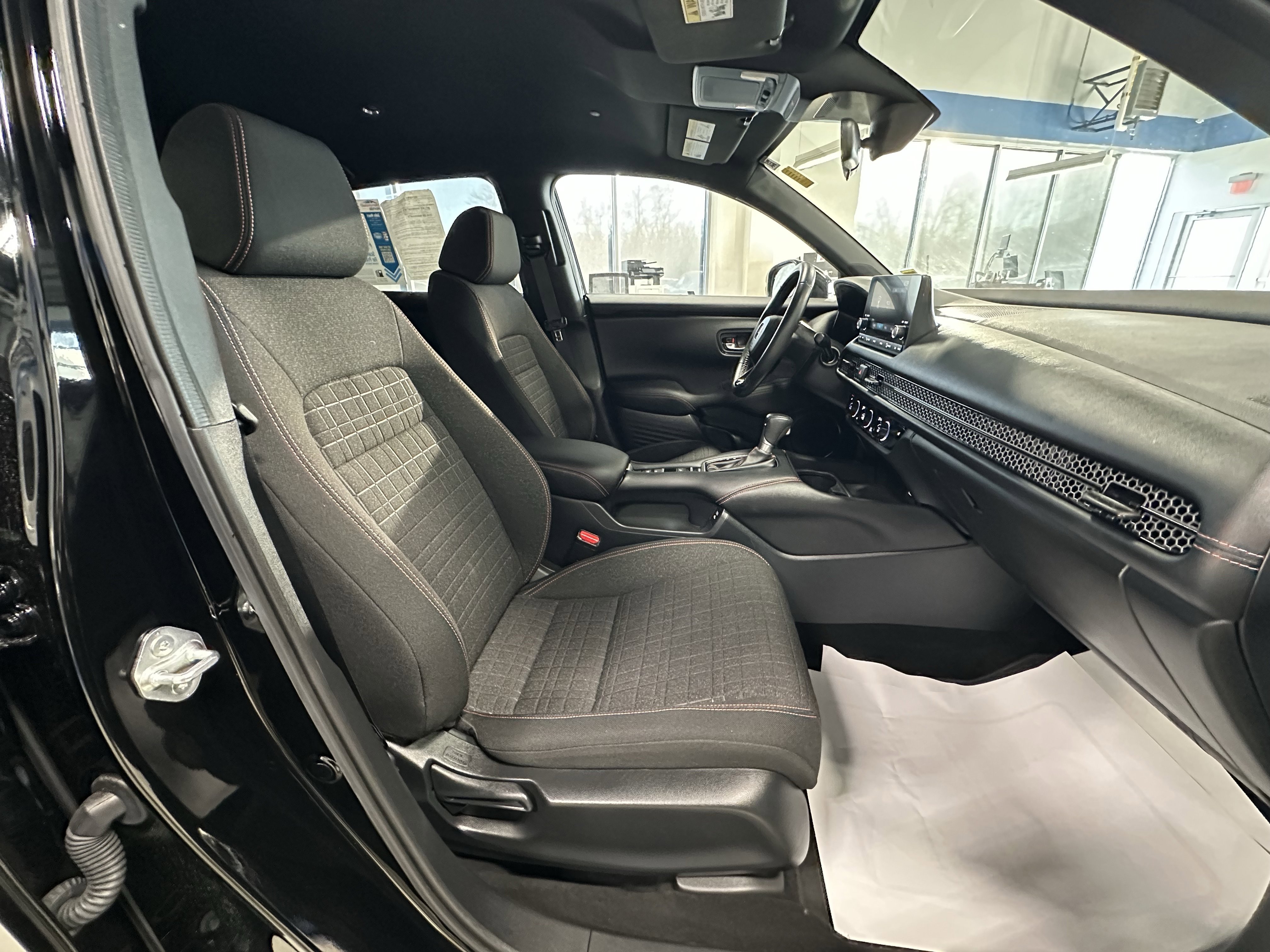 Used 2024 Honda HR-V Sport image 20