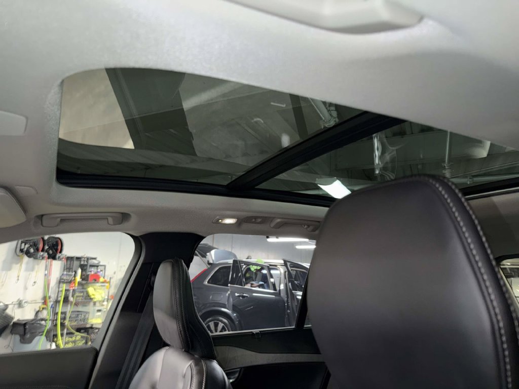 Used 2024 Volvo XC90 T8 Ultimate w/ Protection Package Premier AWD/4WD image 22