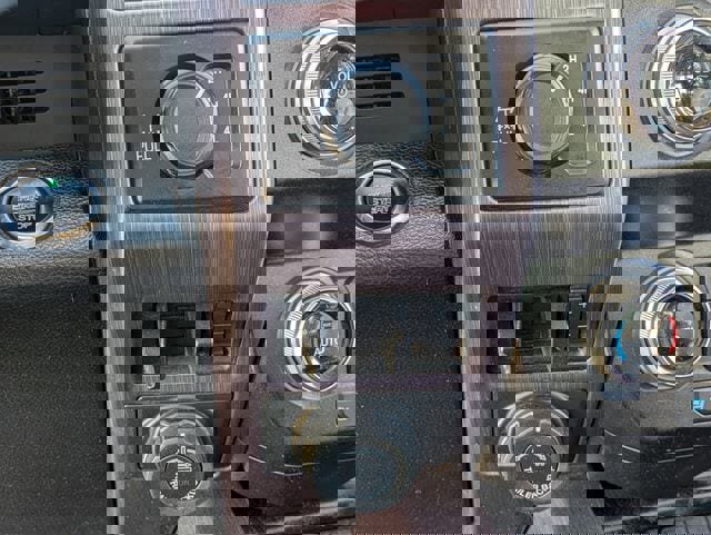 Used 2020 Ford F350 Limited image 25