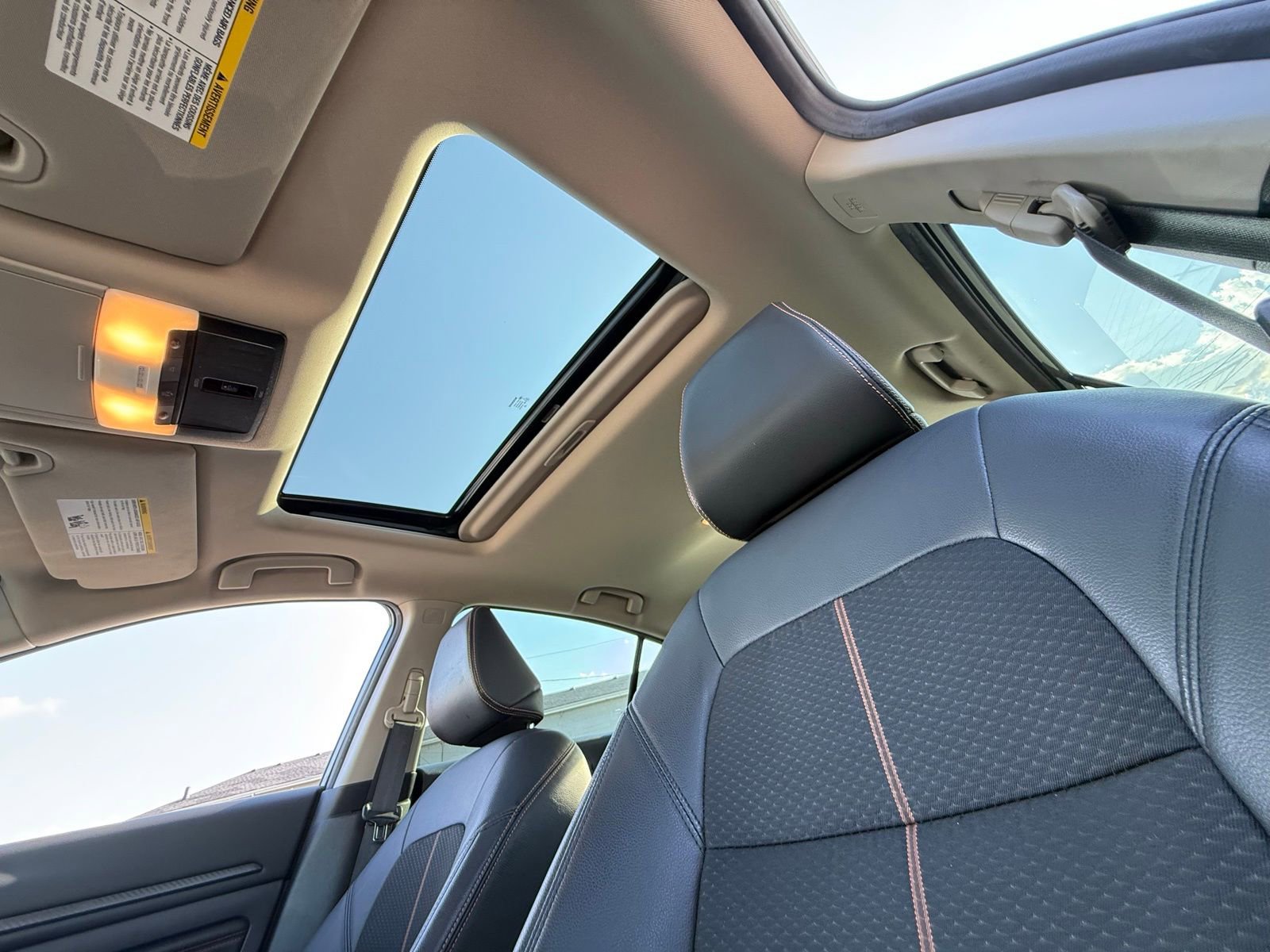 Used 2022 Nissan Altima 2.5 SR w/ Midnight Edition Package AWD/4WD image 4