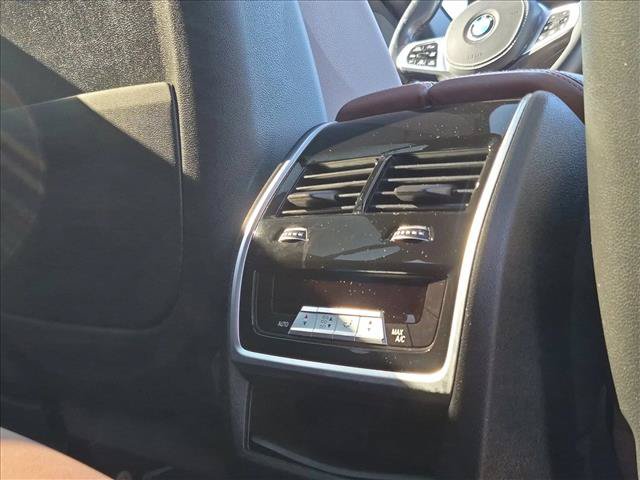 Used 2022 BMW X6 M50i w/ Dynamic Handling Package AWD/4WD image 18