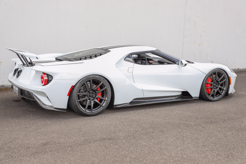 Used 2017 Ford GT RWD image 45