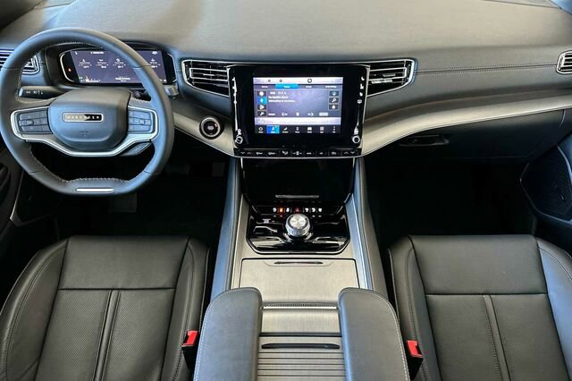 New 2025 Jeep Wagoneer 4WD w/ Convenience Group I image 10