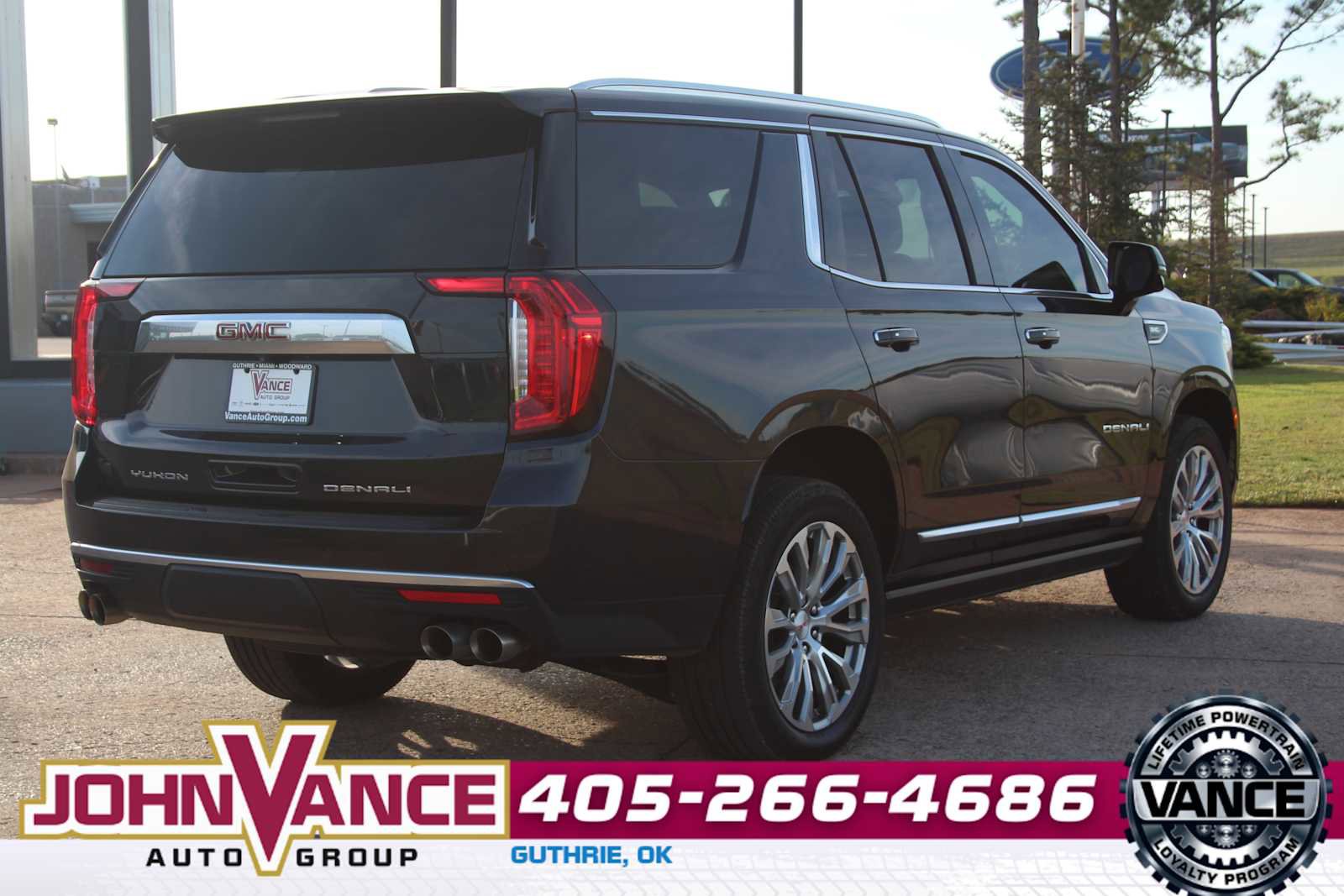 Used 2023 GMC Yukon Denali w/ Max Trailering Package AWD/4WD image 13