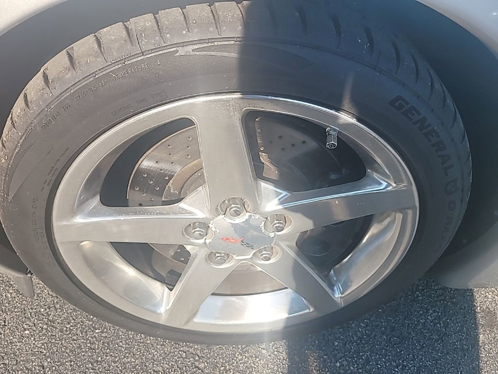 Used 2006 Chevrolet Corvette Convertible w/ Preferred Equipment Group image 9