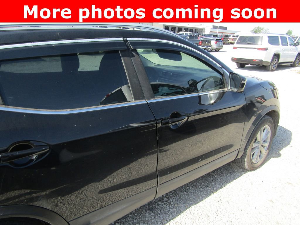 Used 2017 Nissan Rogue Sport SL AWD/4WD image 6