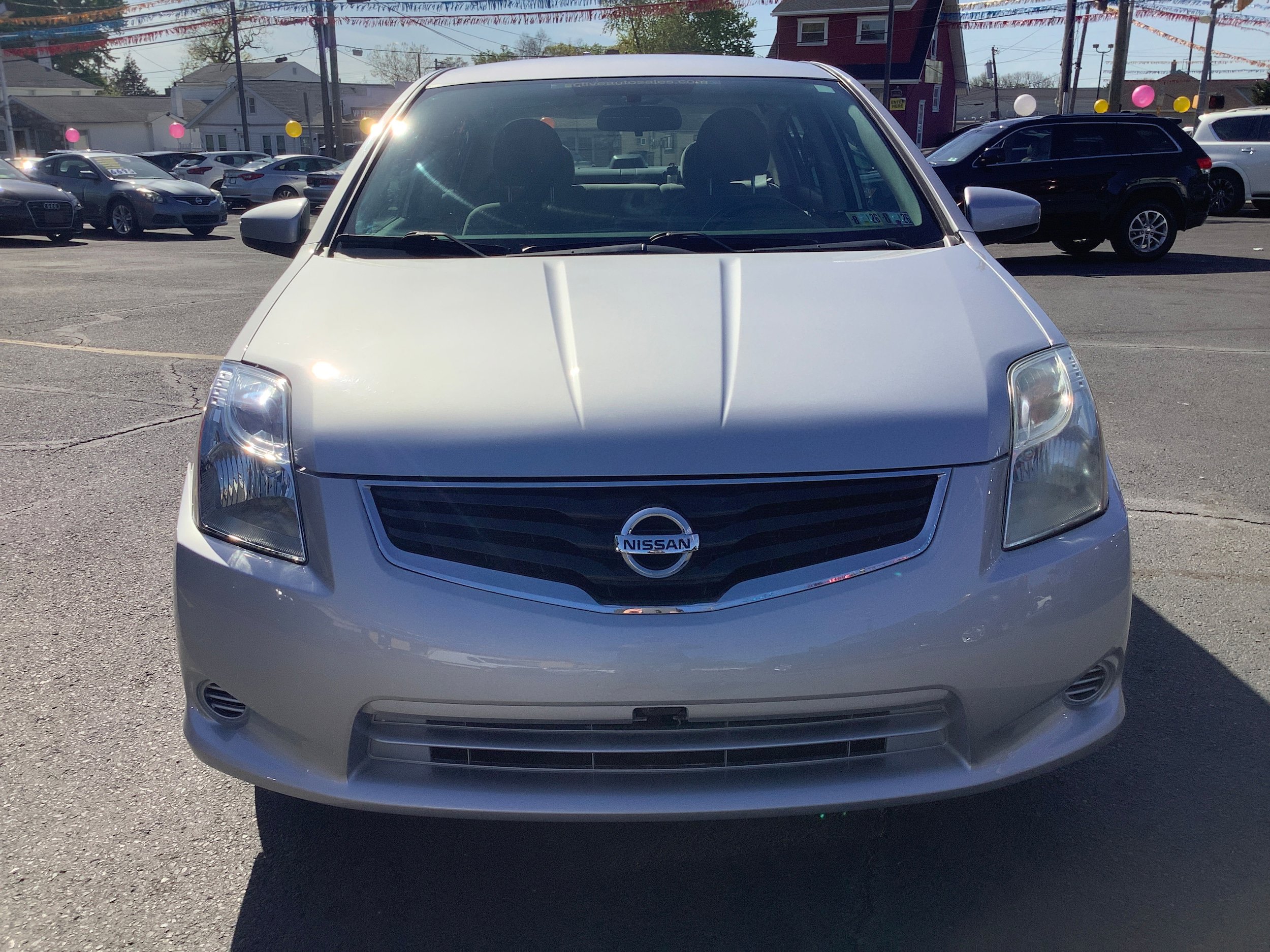 Used 2010 Nissan Sentra 2.0 S w/ Convenience Pkg FWD image 2