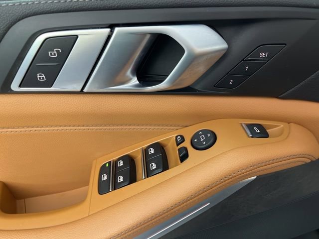 Used 2021 BMW X5 xDrive40i w/ Parking Assistance Package image 32