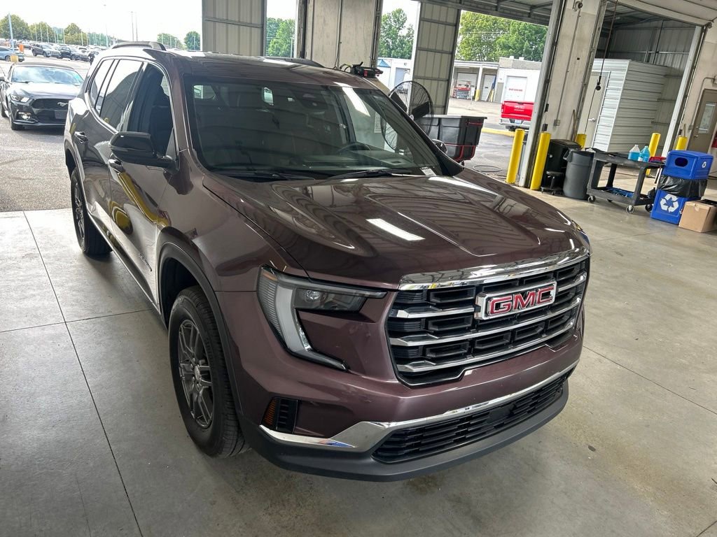 Used 2025 GMC Acadia Elevation