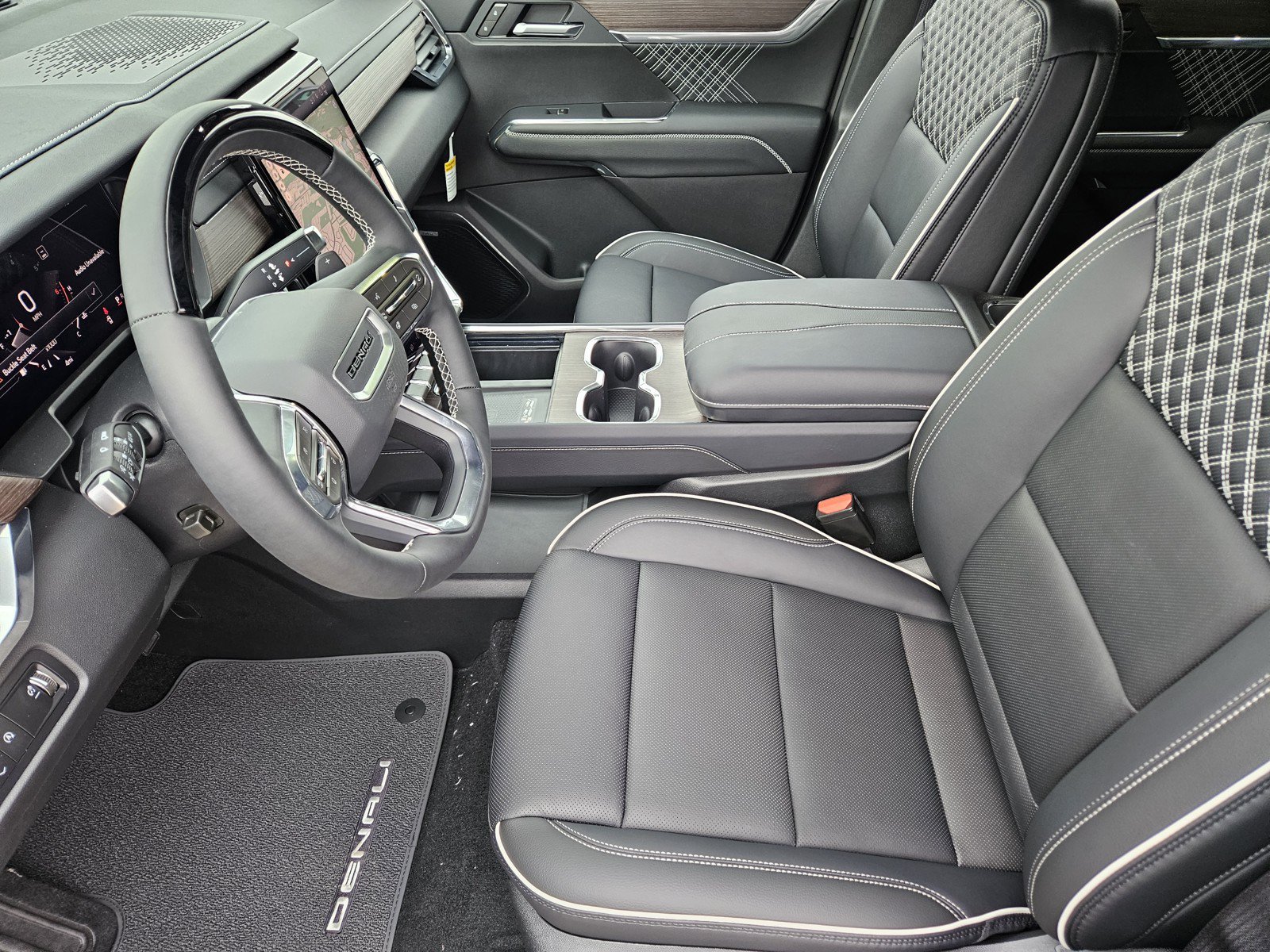 New 2027 GMC Acadia Denali FWD image 9