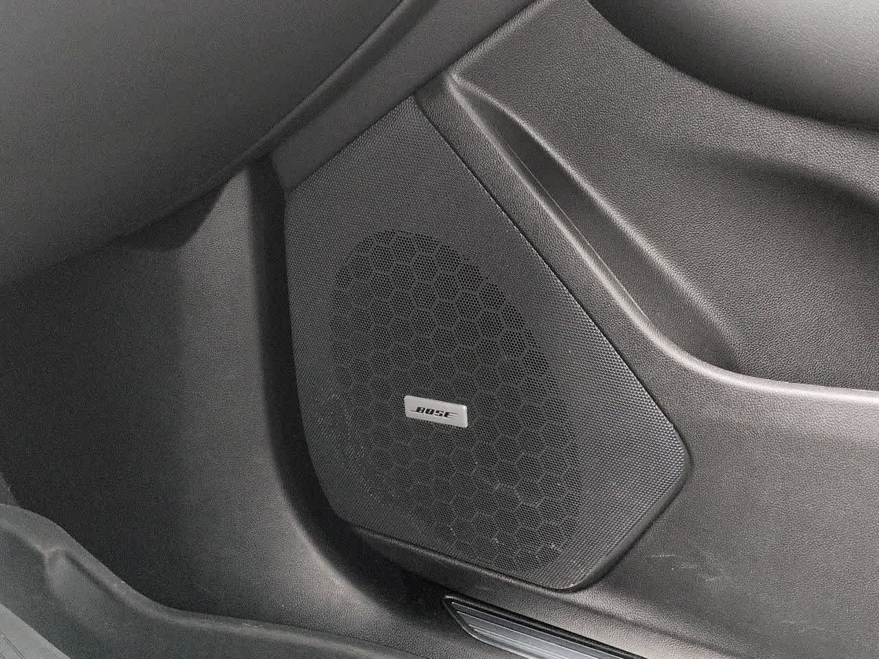 Used 2025 Cadillac XT5 Luxury w/ LPO, Floor Liner Package AWD/4WD image 29