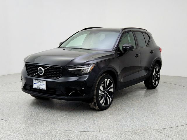 New 2026 Volvo XC40 B5 Plus w/ Climate Package image 1