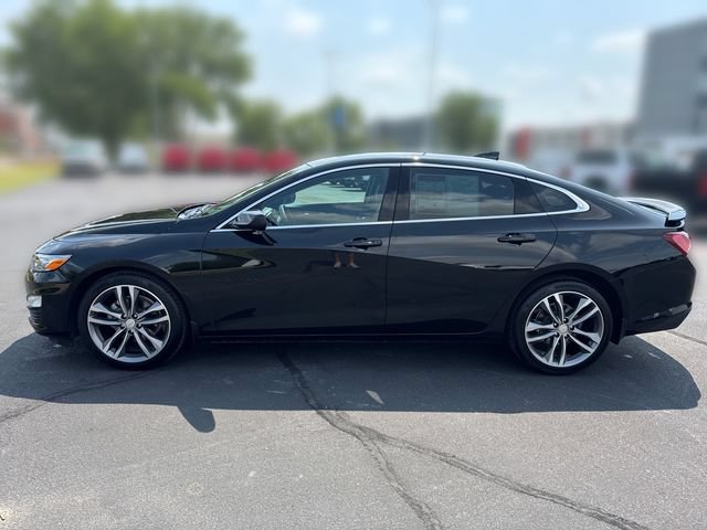 Used 2024 Chevrolet Malibu LT FWD image 2