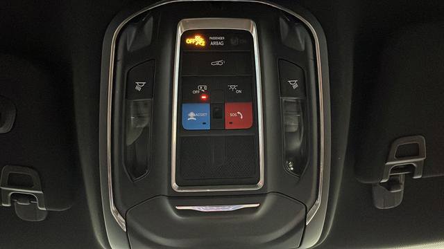 Used 2024 Dodge Charger R/T w/ Plus Group image 32