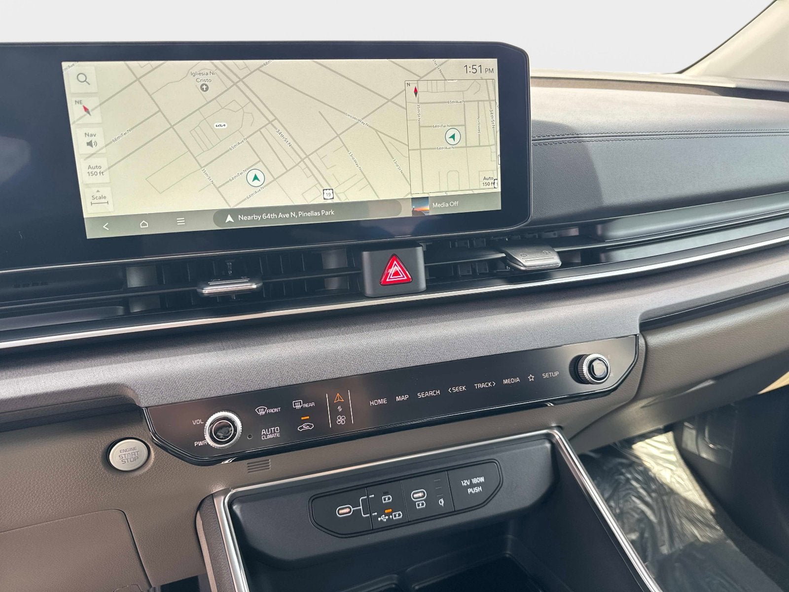 New 2026 Kia Carnival EX FWD image 19
