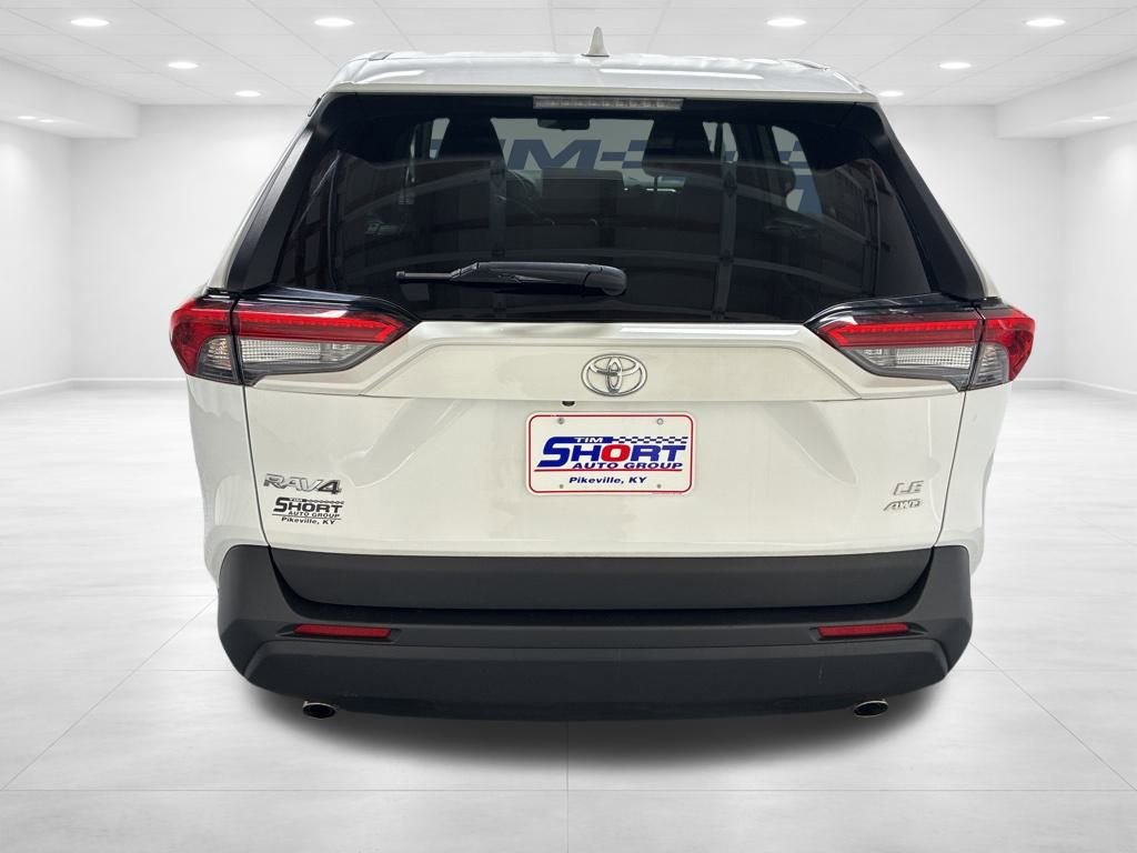 Used 2024 Toyota RAV4 LE image 5