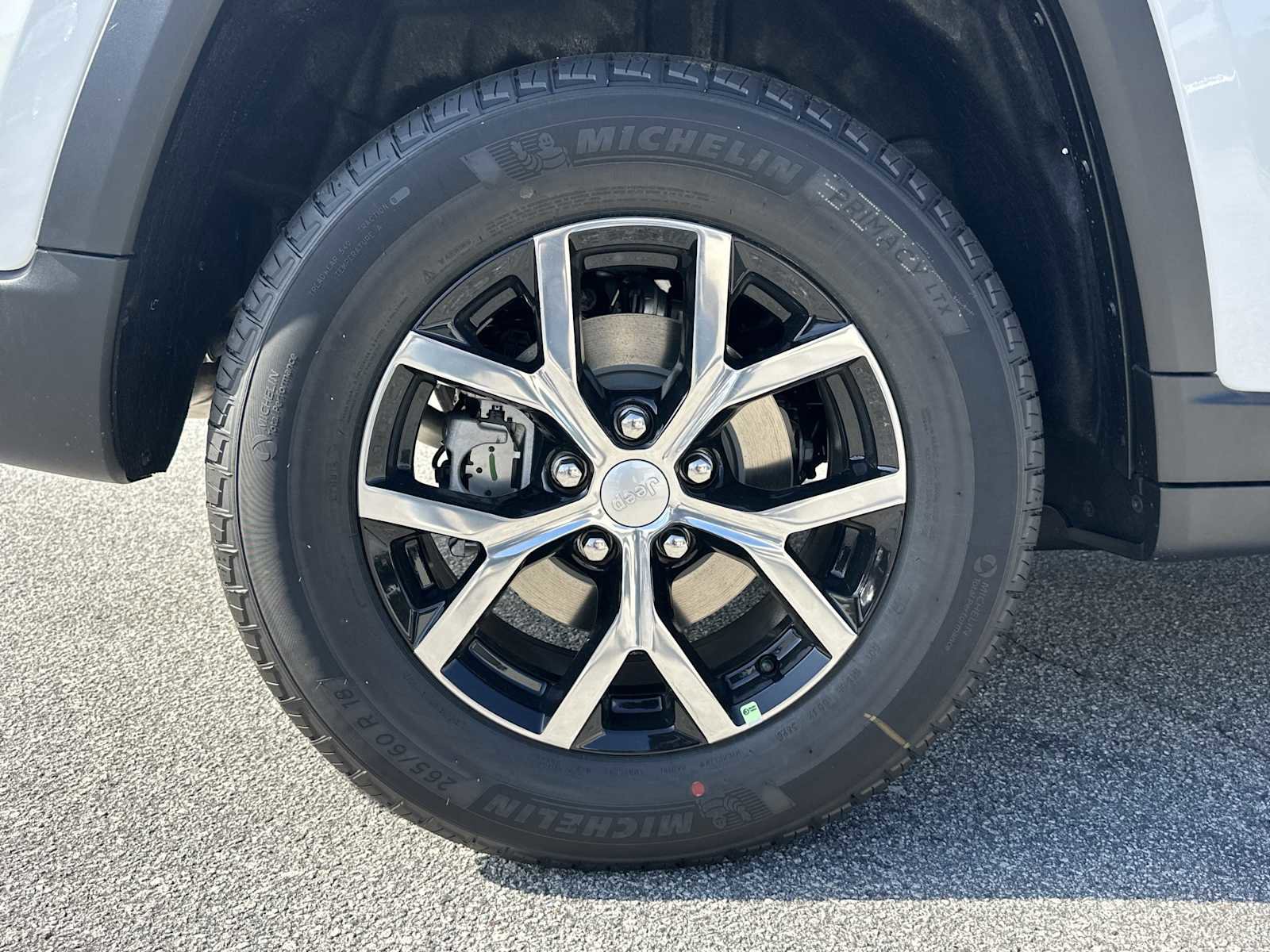 New 2025 Jeep Grand Cherokee Limited w/ Trailer Tow Package image 17