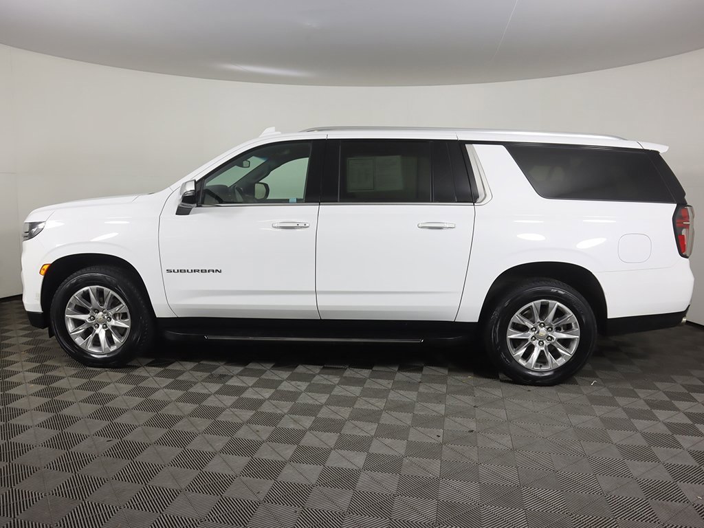 Used 2023 Chevrolet Suburban Premier image 19