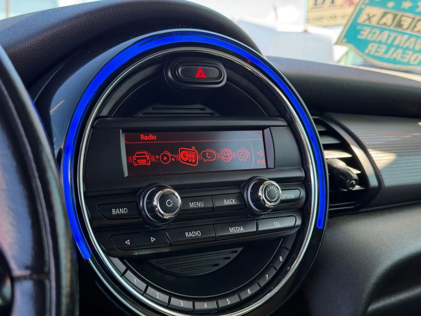 Used 2015 MINI Cooper 2-Door Hardtop image 21