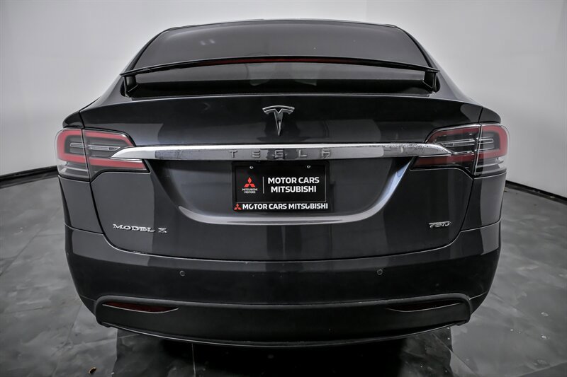 Used 2016 Tesla Model X 75D image 9