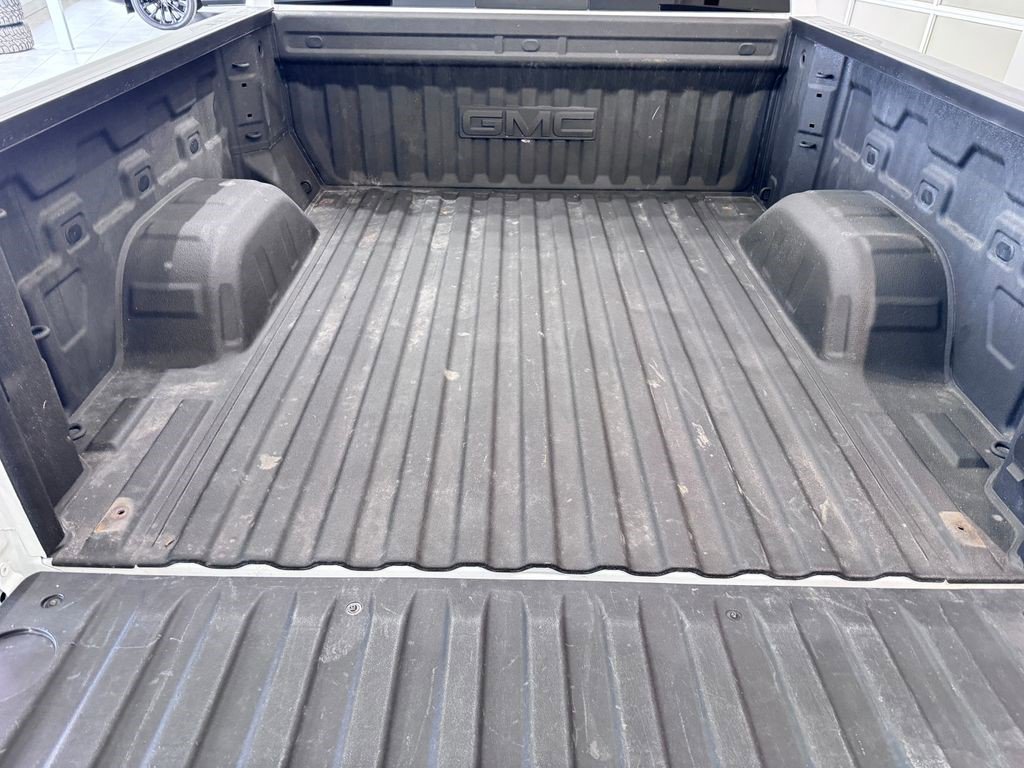 Certified 2025 GMC Sierra 1500 Elevation w/ Preferred Package image 8