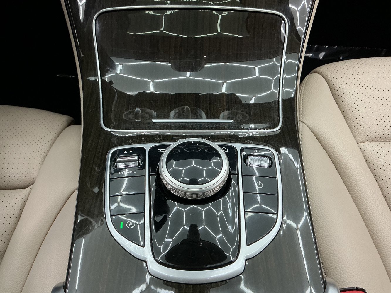 Used 2019 Mercedes-Benz C 300 Sedan image 40