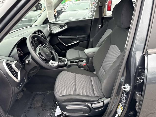 Used 2024 Kia Soul LX w/ Option Group 015 image 14