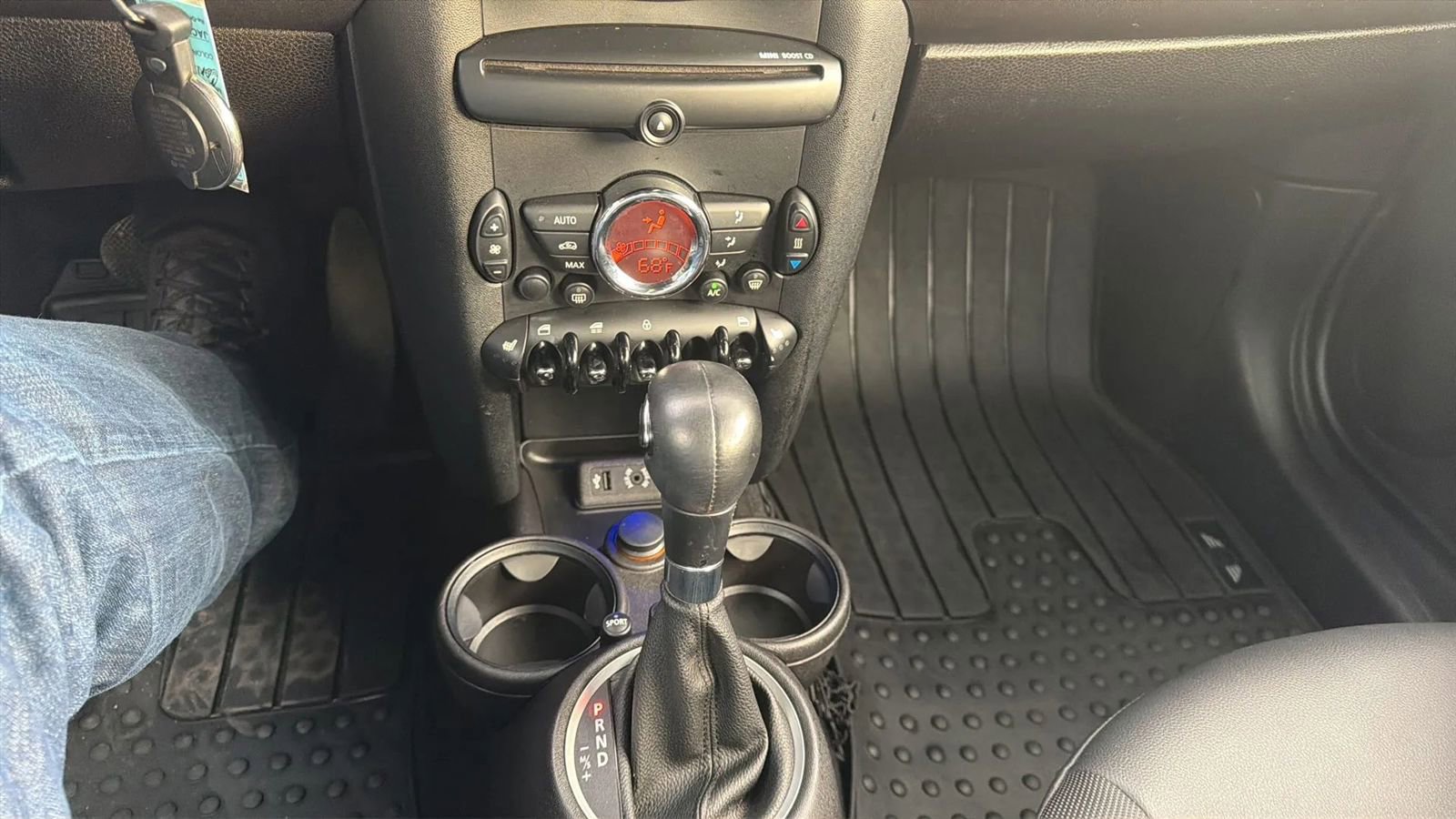 Used 2013 MINI Cooper Convertible image 16