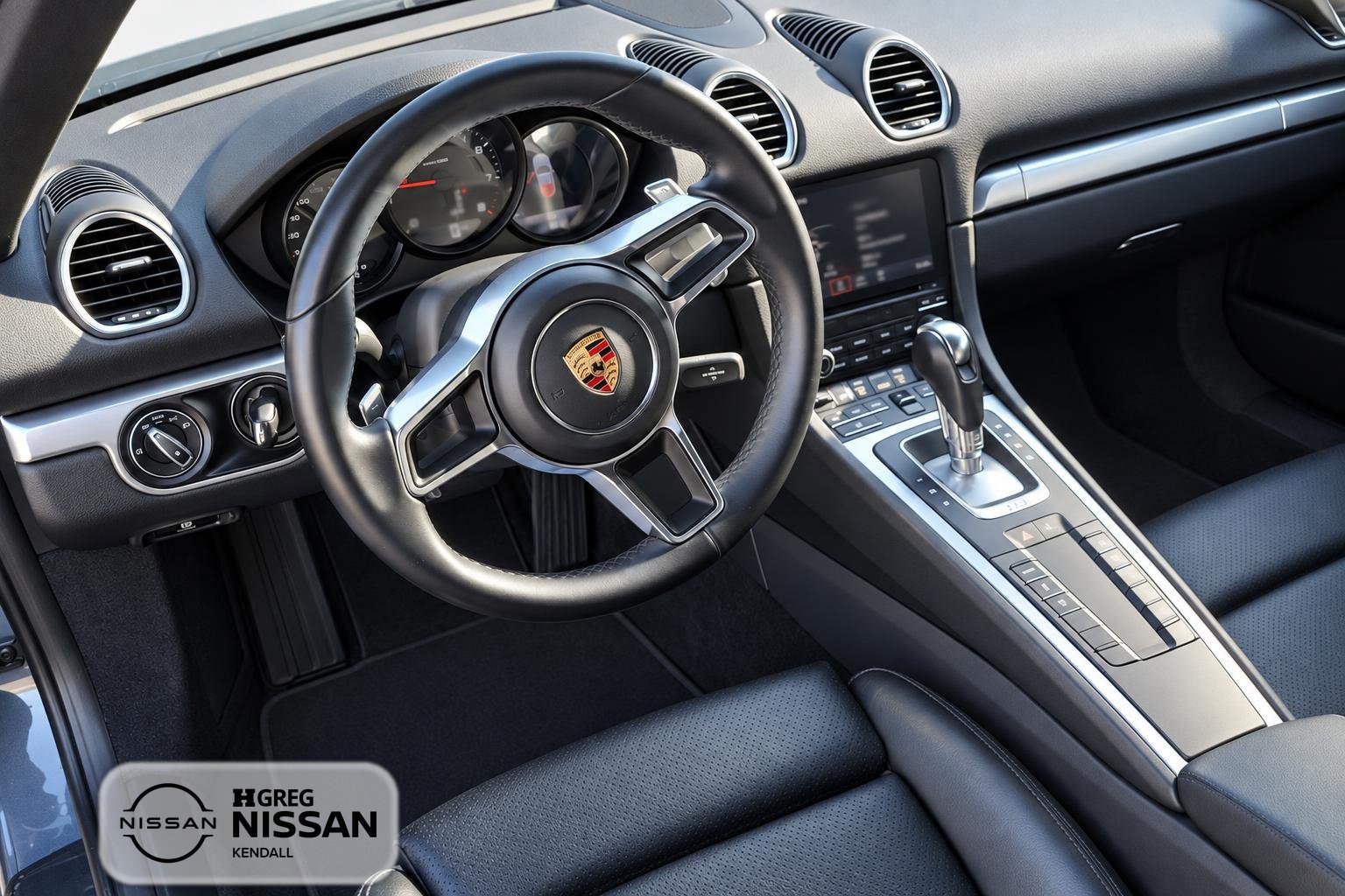 Used 2018 Porsche 718 Cayman RWD image 10