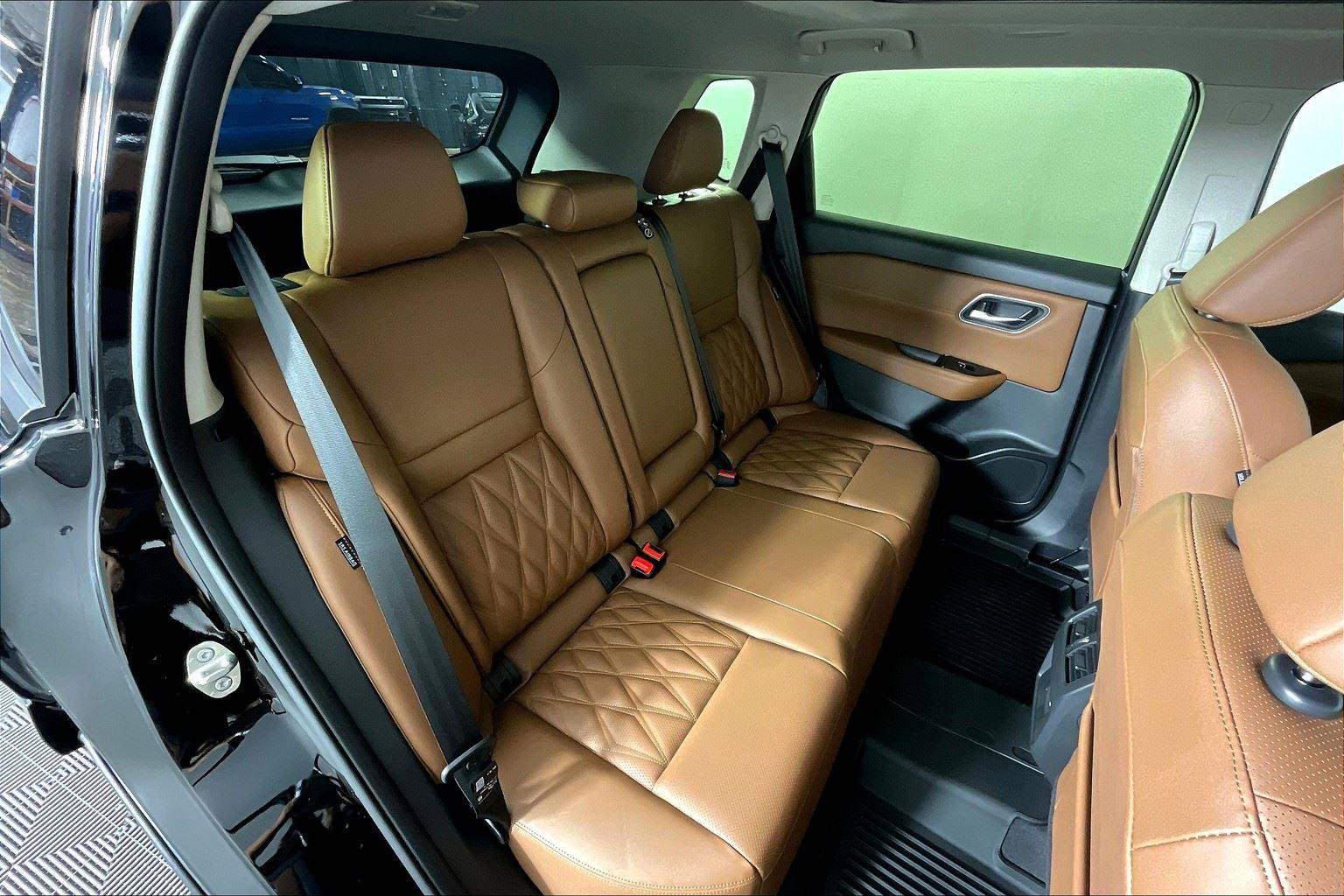 New 2025 Nissan Rogue Platinum image 34