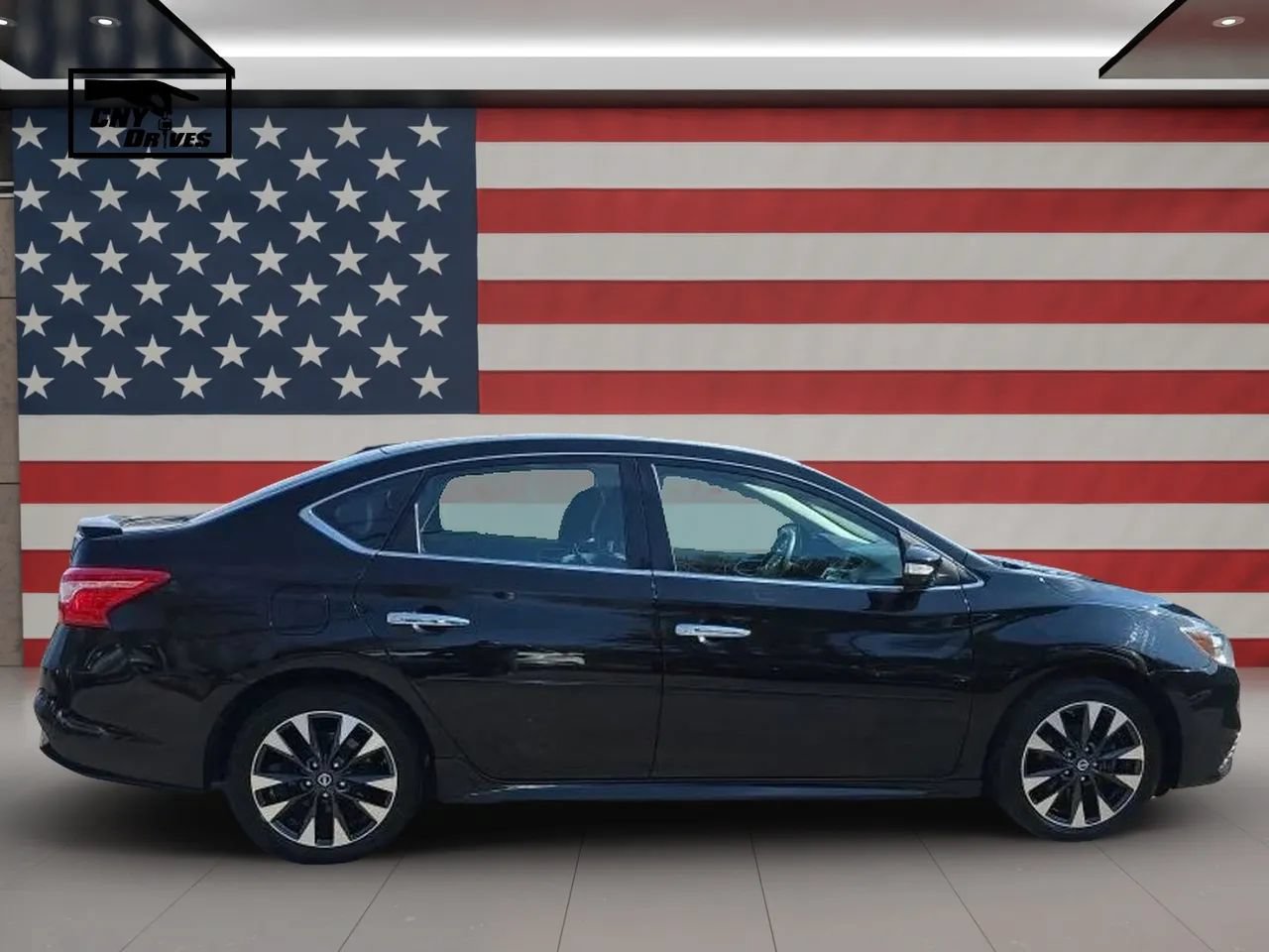 Used 2016 Nissan Sentra SR w/ SR Premium Package FWD image 4
