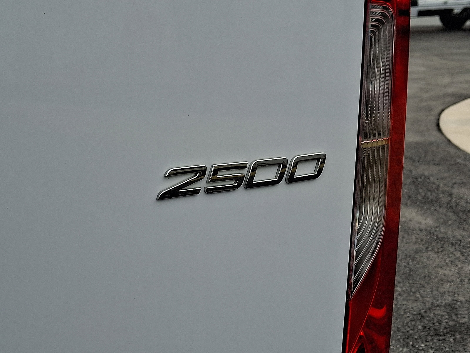 Used 2025 Mercedes-Benz Sprinter 2500 image 30