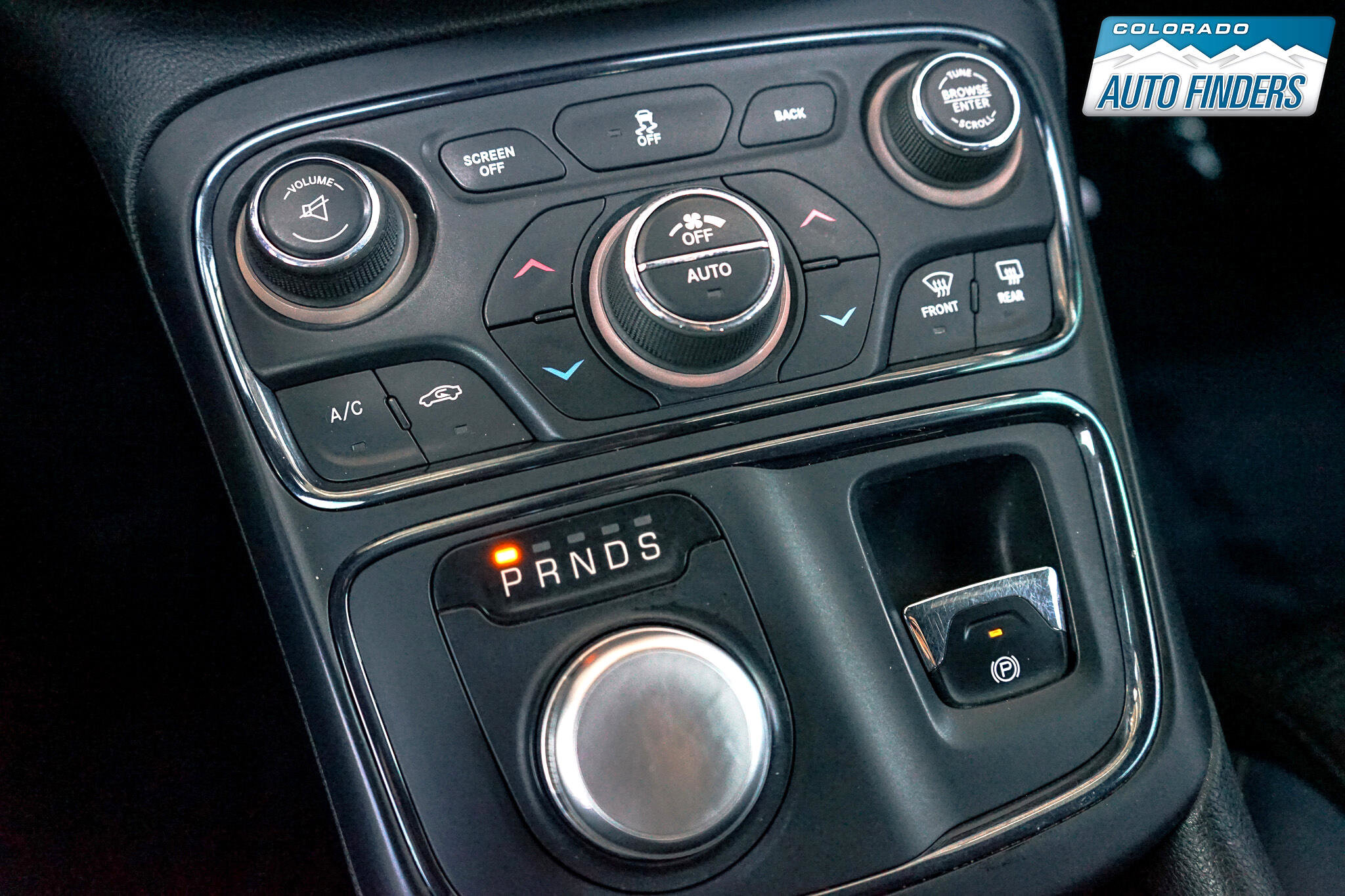 Used 2015 Chrysler 200 S w/ Navigation & Sound Group I image 18