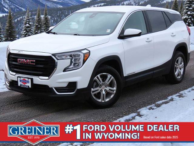 Used 2024 GMC Terrain SLE image 1