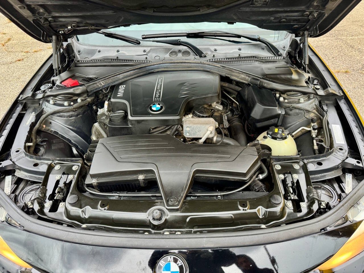 Used 2015 BMW 320i xDrive Sedan AWD/4WD image 11