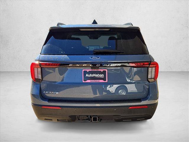 New 2026 Ford Explorer Active RWD image 8