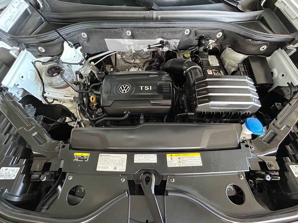 Used 2022 Volkswagen Atlas Cross Sport SE w/ Black Wheel Package image 23