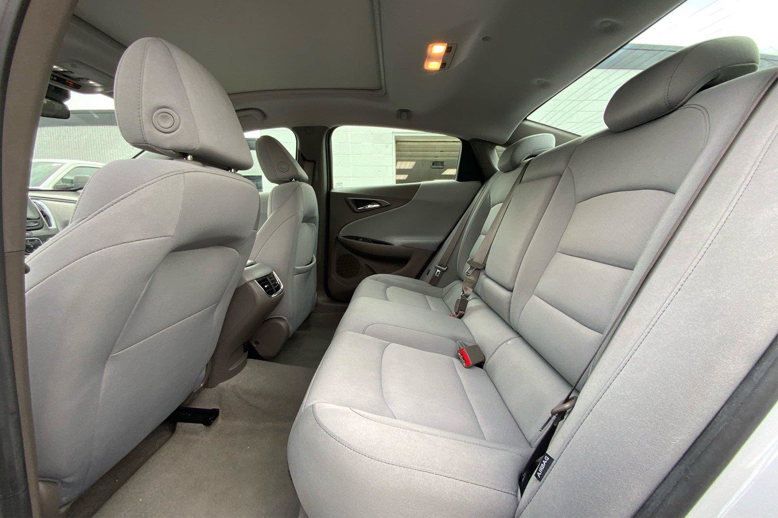 Used 2024 Chevrolet Malibu LT FWD image 11