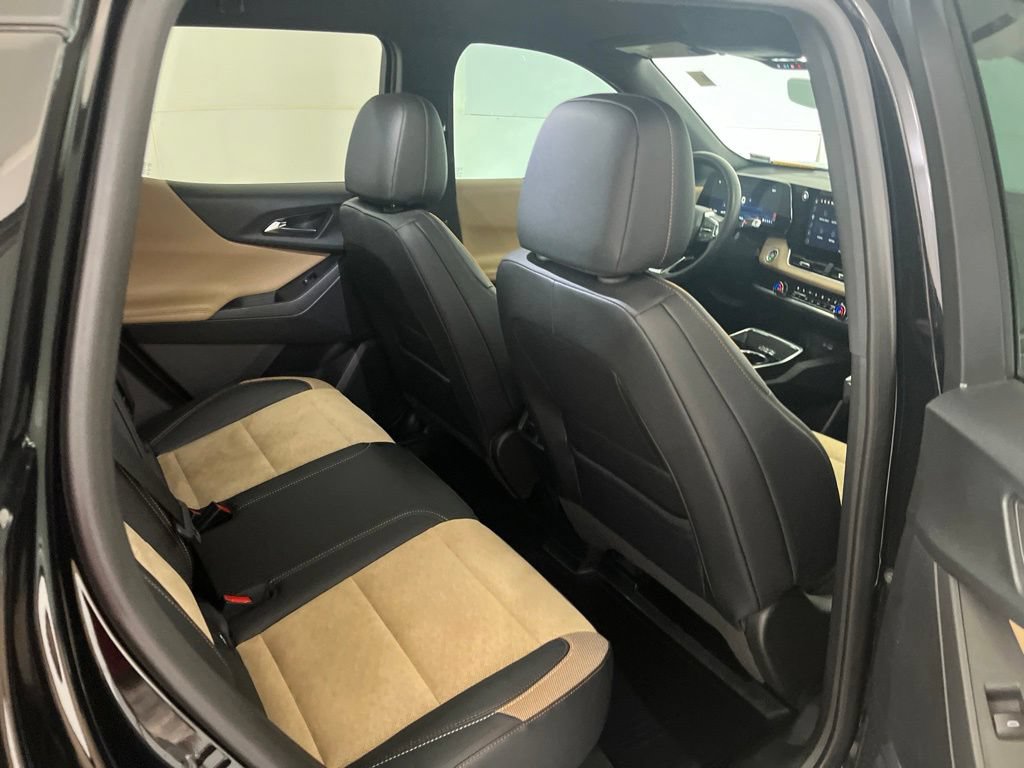 Used 2026 Chevrolet Equinox ACTIV w/ Convenience Package III AWD/4WD image 24