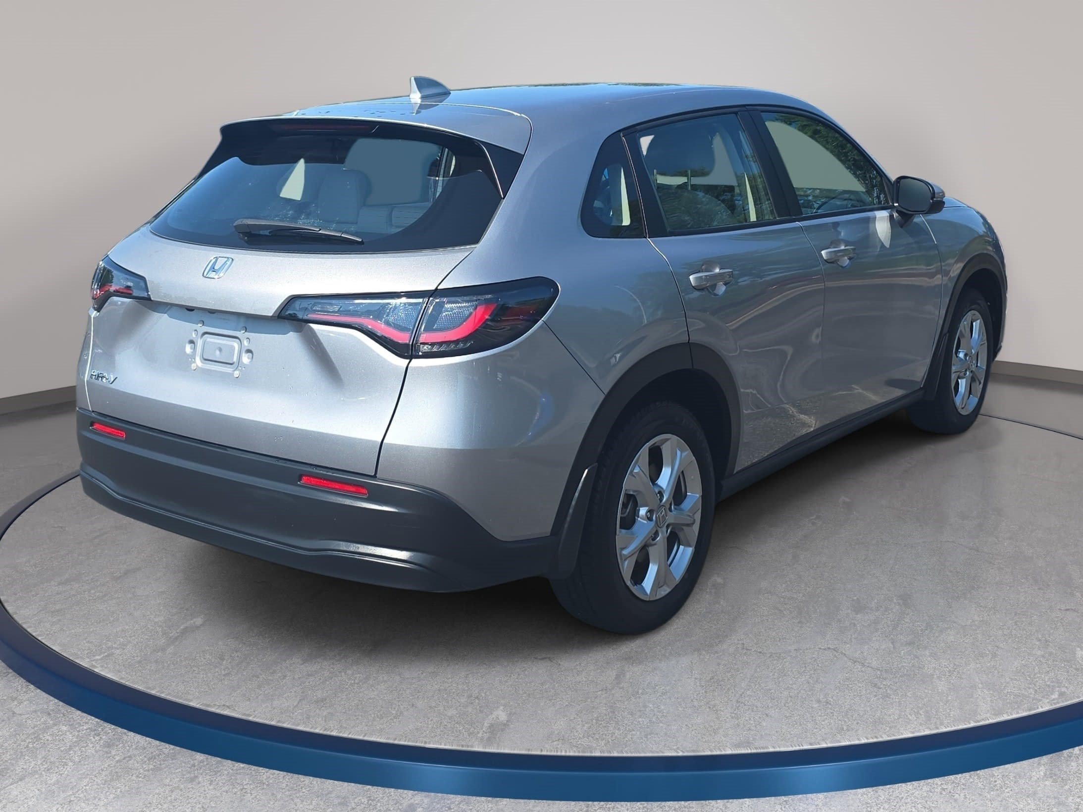 Used 2024 Honda HR-V LX image 5
