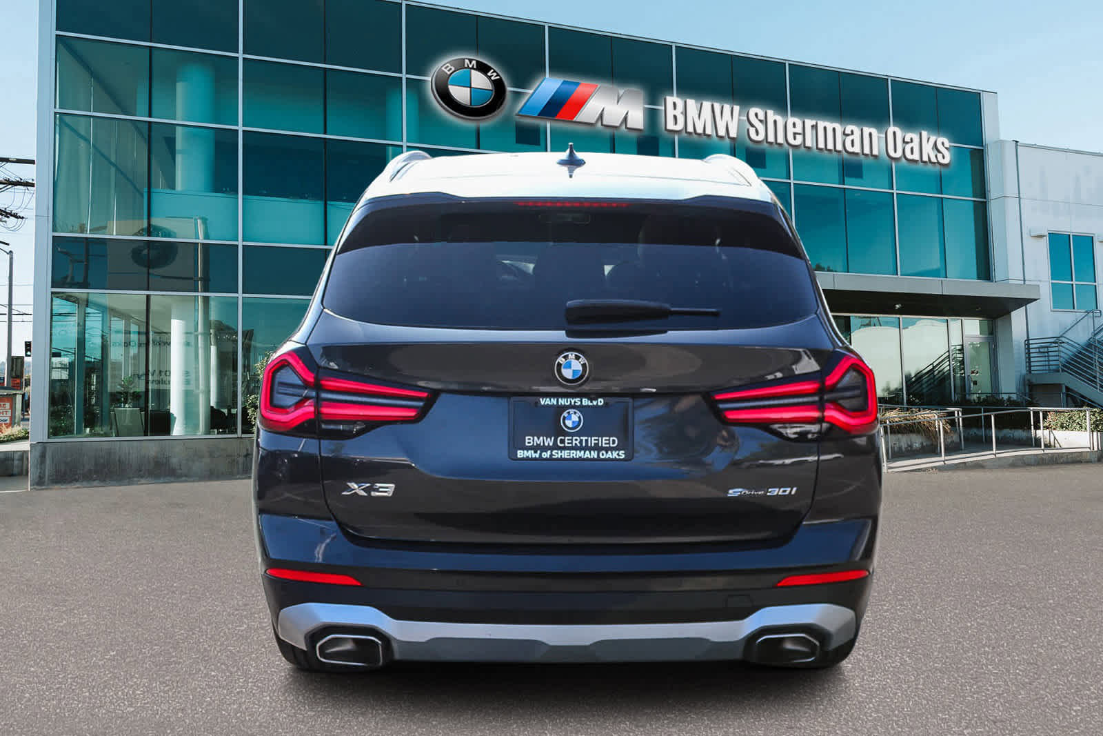 Certified 2023 BMW X3 sDrive30i w/ Premium Package image 5