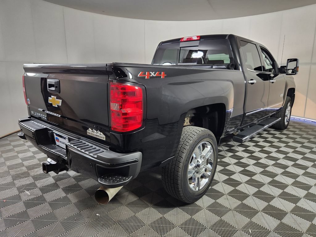 Used 2019 Chevrolet Silverado 2500 High Country w/ Duramax Plus Package AWD/4WD image 7