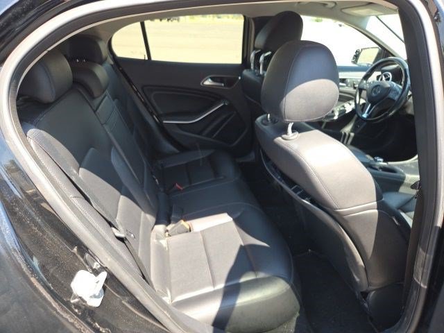 Used 2015 Mercedes-Benz GLA 250 4MATIC image 17